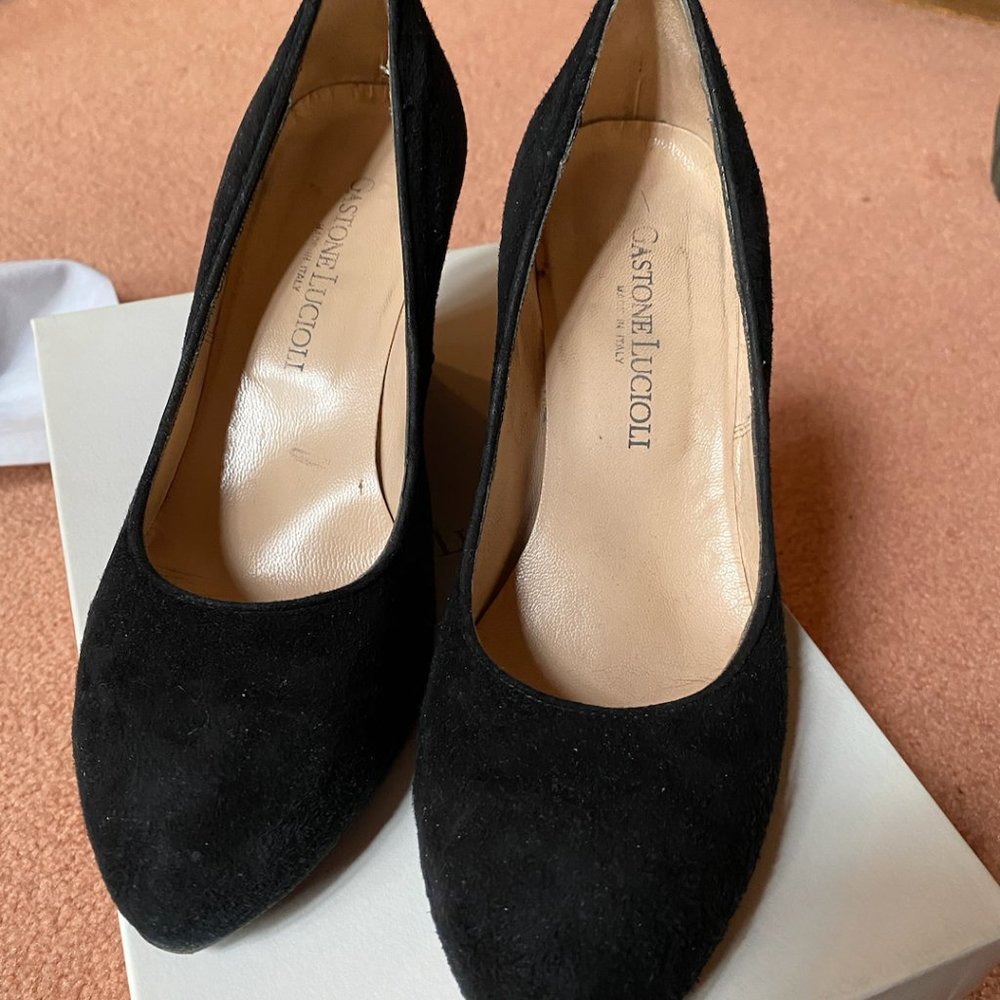 Gastone Lucioli black suede pump